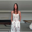 Conjunto Feminino Casual Primavera 2026: Camisola Estampada com Recortes Laterais e Alças Finas e Calça Pantalona - Moda Boho Elegante