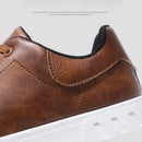 Sapatos casuais mocassins tênis de couro britânico apartamentos sapatos clássicos masculinos sapatos de couro primavera verão novos mocassins de designer na moda