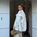 Conjunto Feminino Casual Primavera 2026: Camisola Estampada com Recortes Laterais e Alças Finas e Calça Pantalona - Moda Boho Elegante